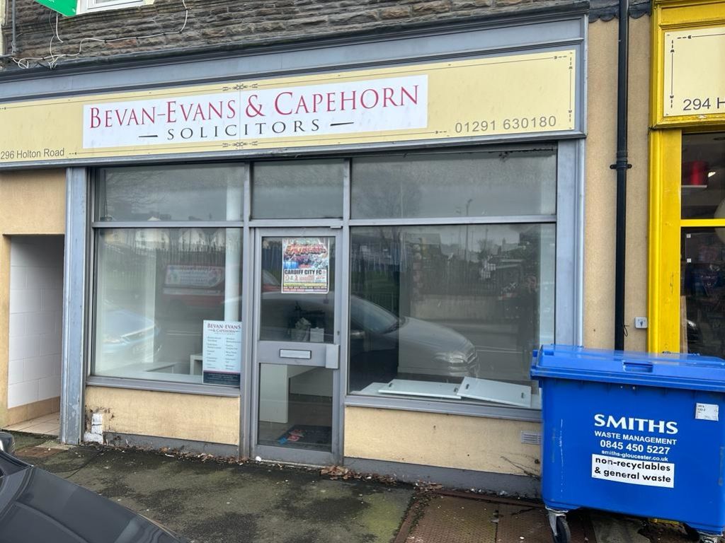 Office to let in Holton Road, Barry CF63, £8,340 pa