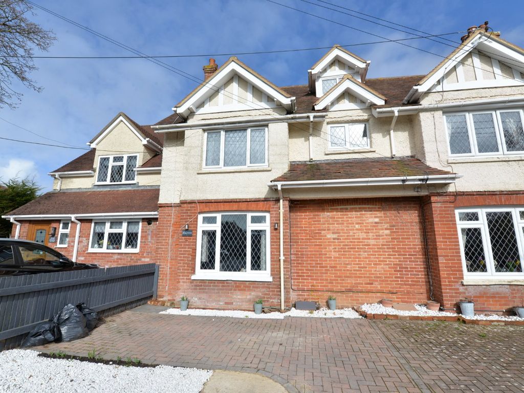 3 bed terraced house for sale in Mount Avenue, New Milton BH25, £355,000