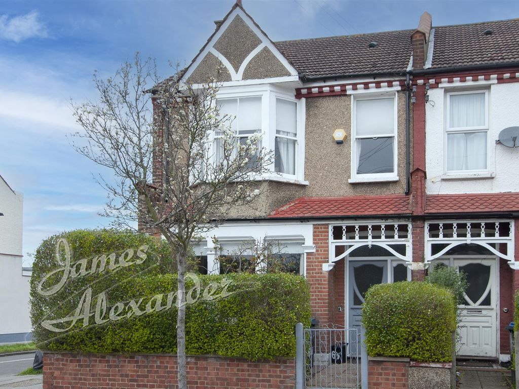 3 bed end terrace house for sale in Headcorn Road, Thornton Heath CR7, £490,000