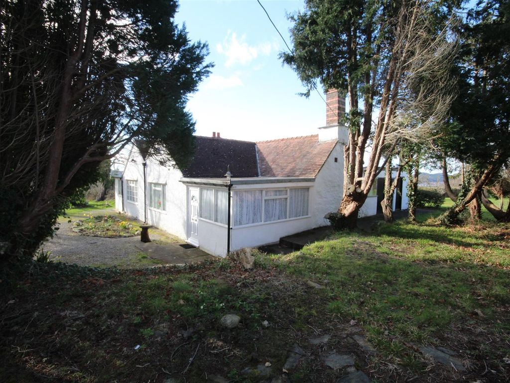 3 bed detached bungalow for sale in Old Highway, Mochdre, Colwyn Bay LL28, £795,000
