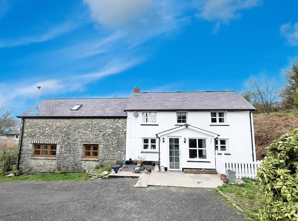 3 bed detached house for sale in Llanllwni, Llanybydder SA40, £849,950