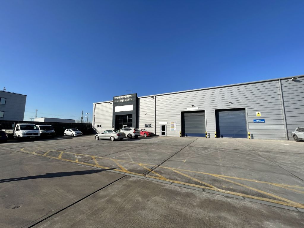 Industrial to let in Unit 9 Southampton Trade Park, Unit 9, Southampton Trade Park, Southampton SO15, £147,375 pa