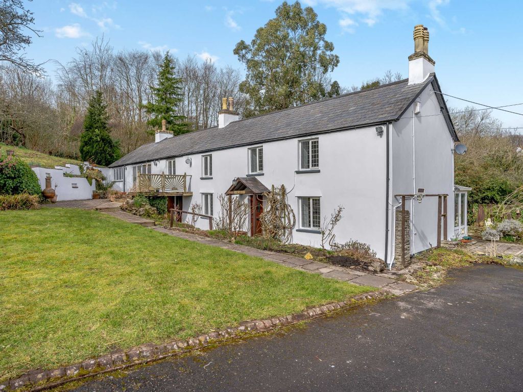 6 bed detached house for sale in Lettons Way, Dinas Powys, Vale Of Glanmorgan CF64, £900,000