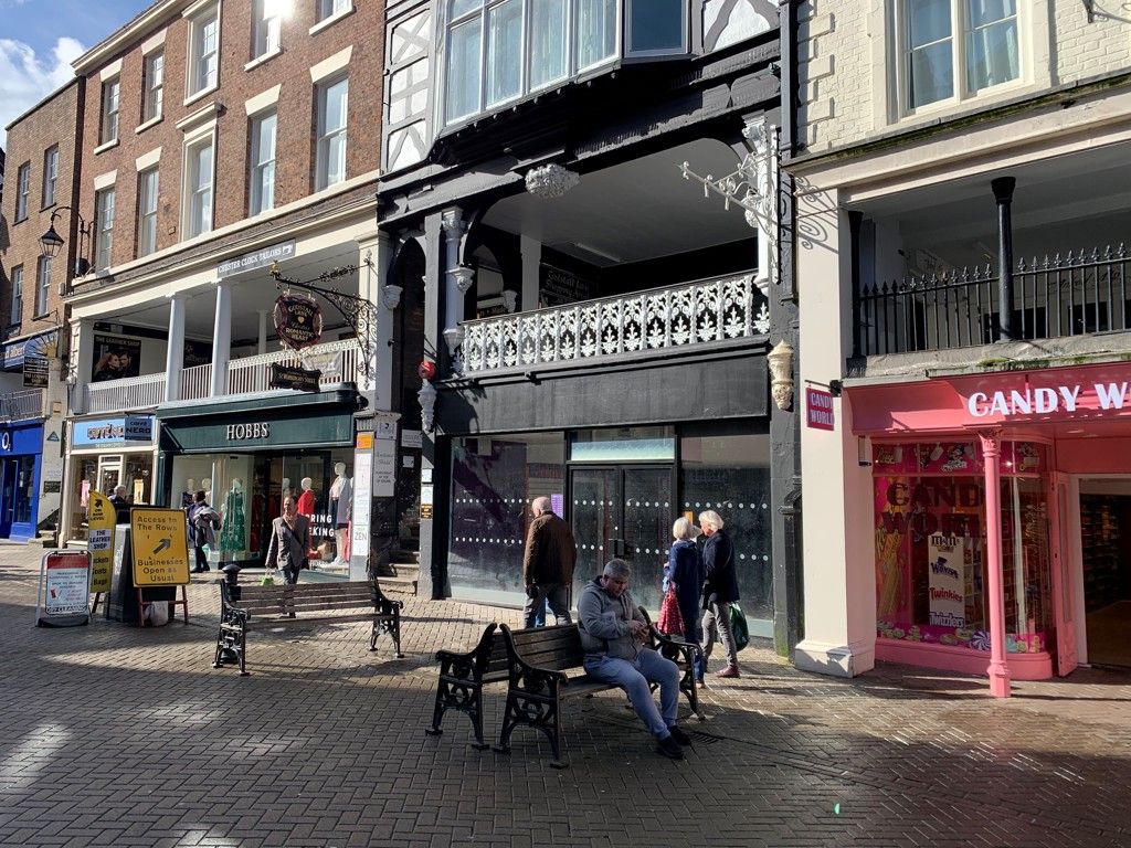 Retail premises to let in 25 Eastgate Street, Chester, Cheshire CH1, £120,000 pa