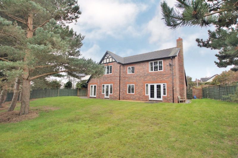 5 bed detached house for sale in Heatherleigh, Caldy, Wirral CH48, £895,000