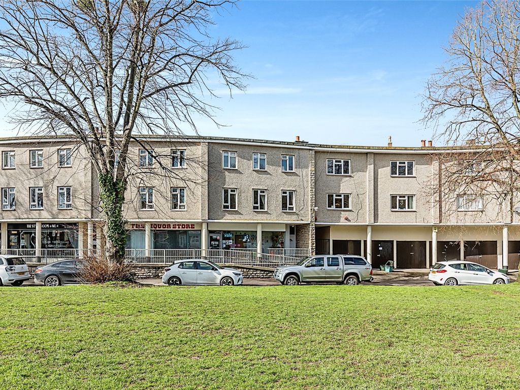 3 bed flat for sale in Bank Place, Pill, Bristol, Somerset BS20, £210,000