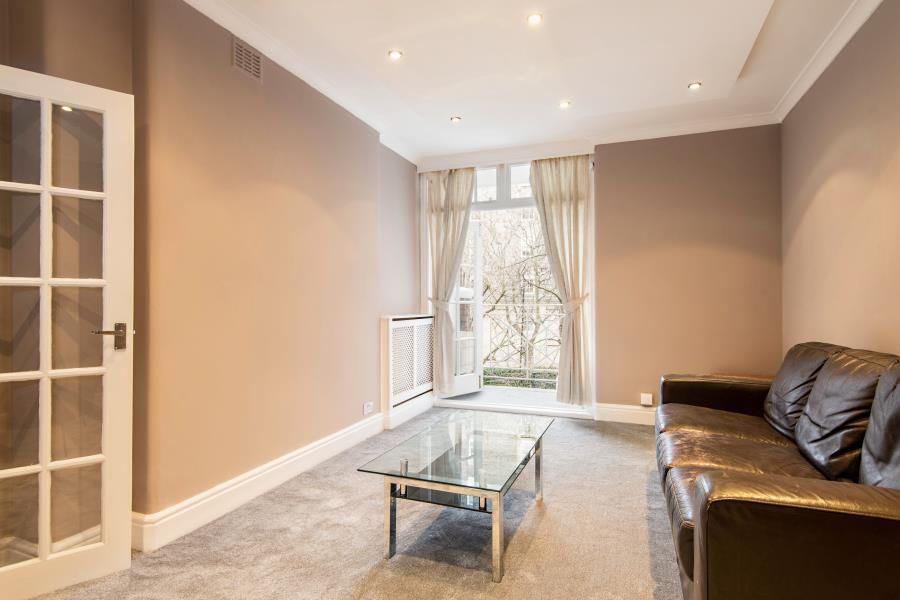 2 bed flat for sale in Circus Road, London NW8, £799,950