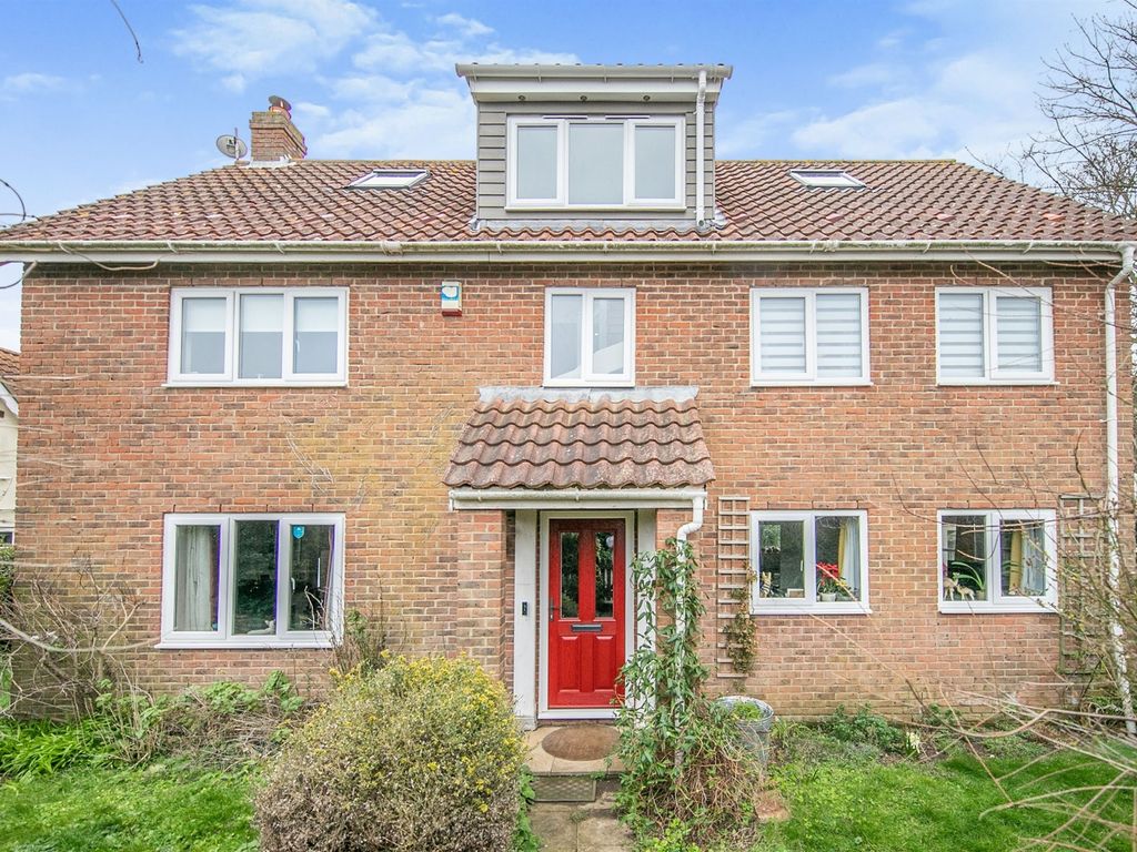 6 bed detached house for sale in Ferry Road, Bawdsey, Woodbridge IP12, £700,000