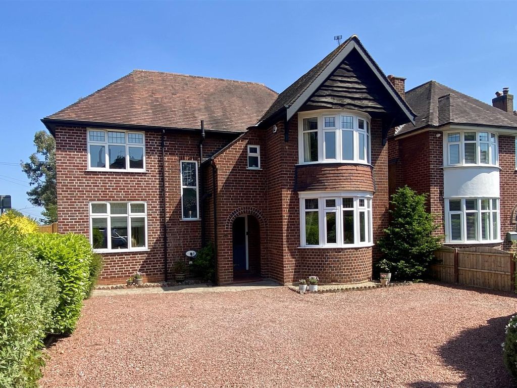 4 bed detached house for sale in Rowley Bank, Stafford ST17, £510,000