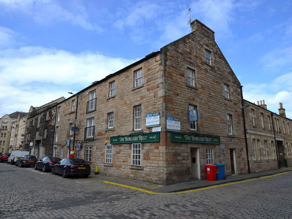 Office to let in Mitchell Street, Edinburgh EH6, £17,000 pa