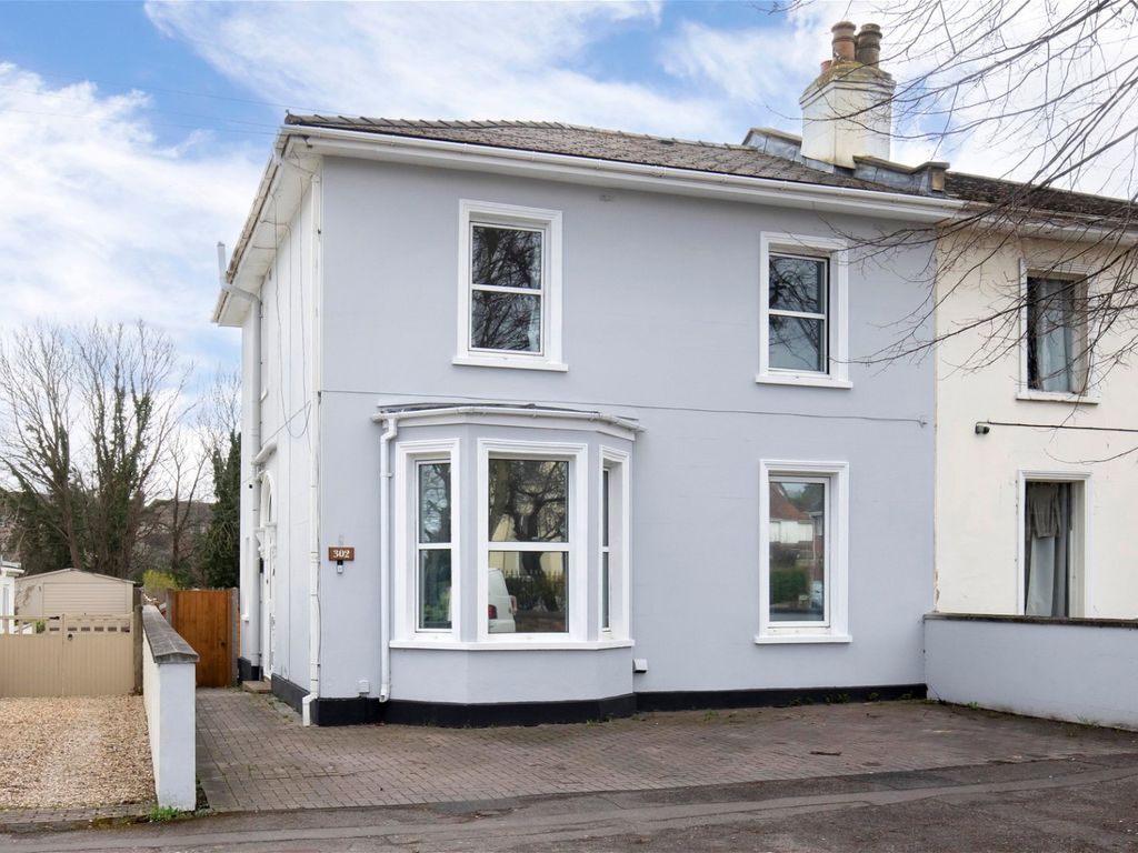 5 bed semi-detached house for sale in Gloucester Road, Cheltenham, Gloucestershire GL51, £550,000