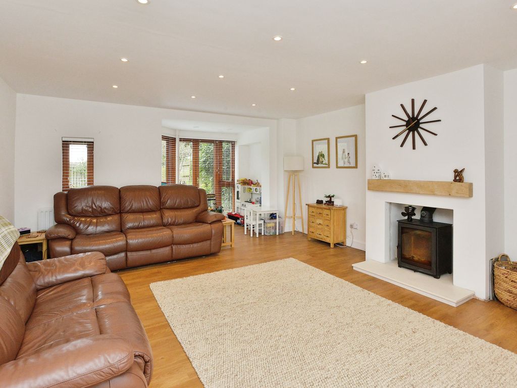 5 bed detached house for sale in Austwick Lane, Emerson Valley, Milton Keynes MK4, £660,000