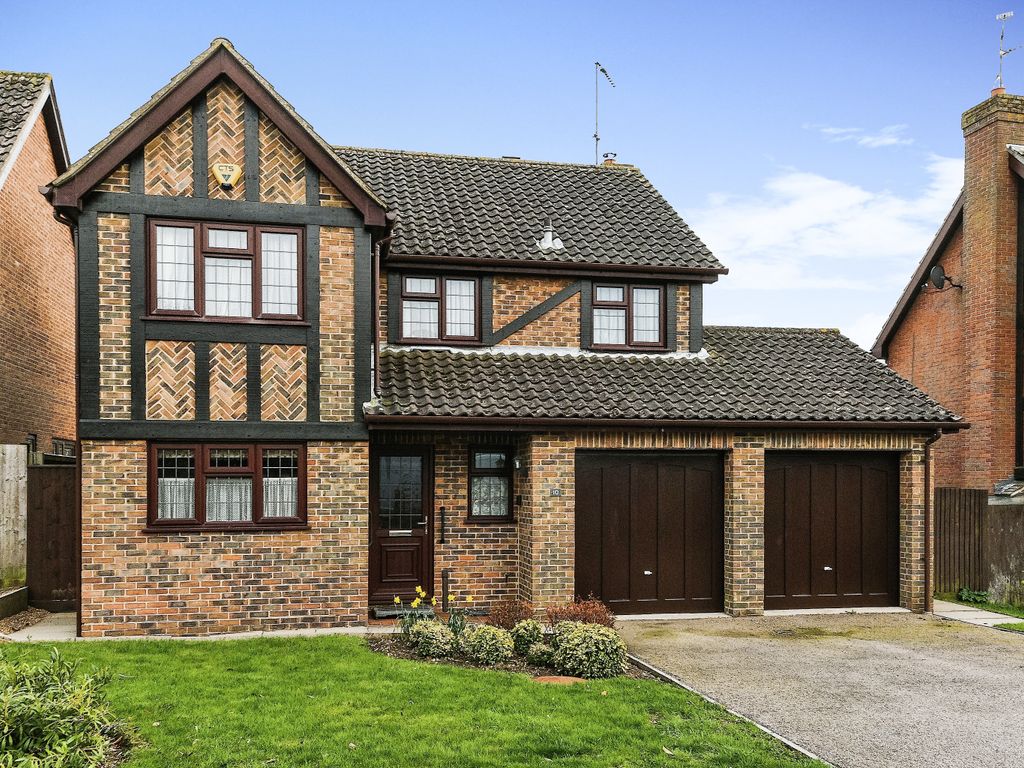 4 bed detached house for sale in Southfield Drive, West Winch, King