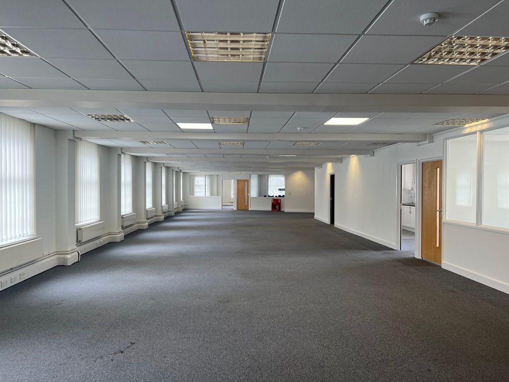 Office to let in Third Floor 26 Lockyer Street, Plymouth, Devon PL1, £36,000 pa