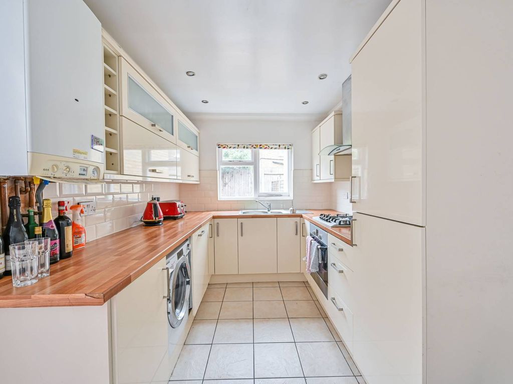 5 bed property for sale in Branksome Road, Brixton, London SW2, £1,000,000