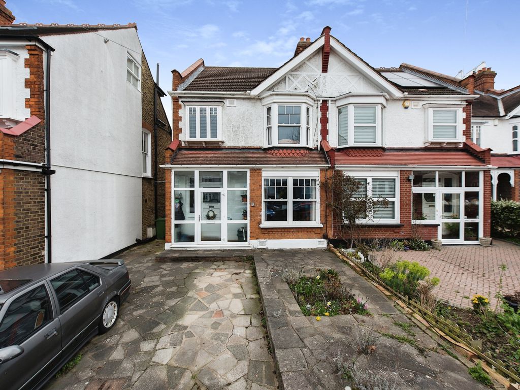 3 bed semi-detached house for sale in Malden Hill Gardens, New Malden, Surrey KT3, £825,000