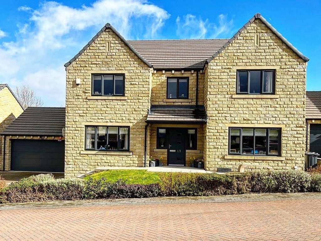 5 bed detached house for sale in Swaine Meadow, Hoylandswaine, Sheffield S36, £600,000
