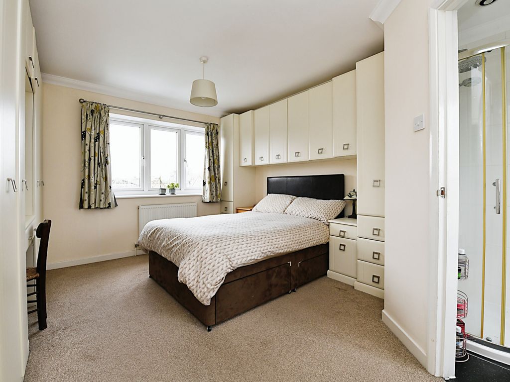 3 bed detached house for sale in Austral Way, Chelmsford CM3, £425,000