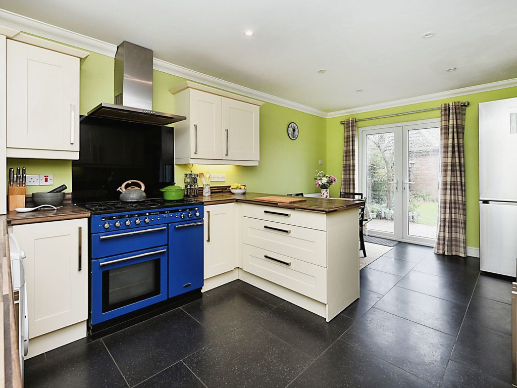 3 bed detached house for sale in Austral Way, Chelmsford CM3, £425,000