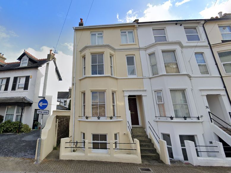 1 bed flat to rent in Crescent Road, Worthing BN11, £895 pcm