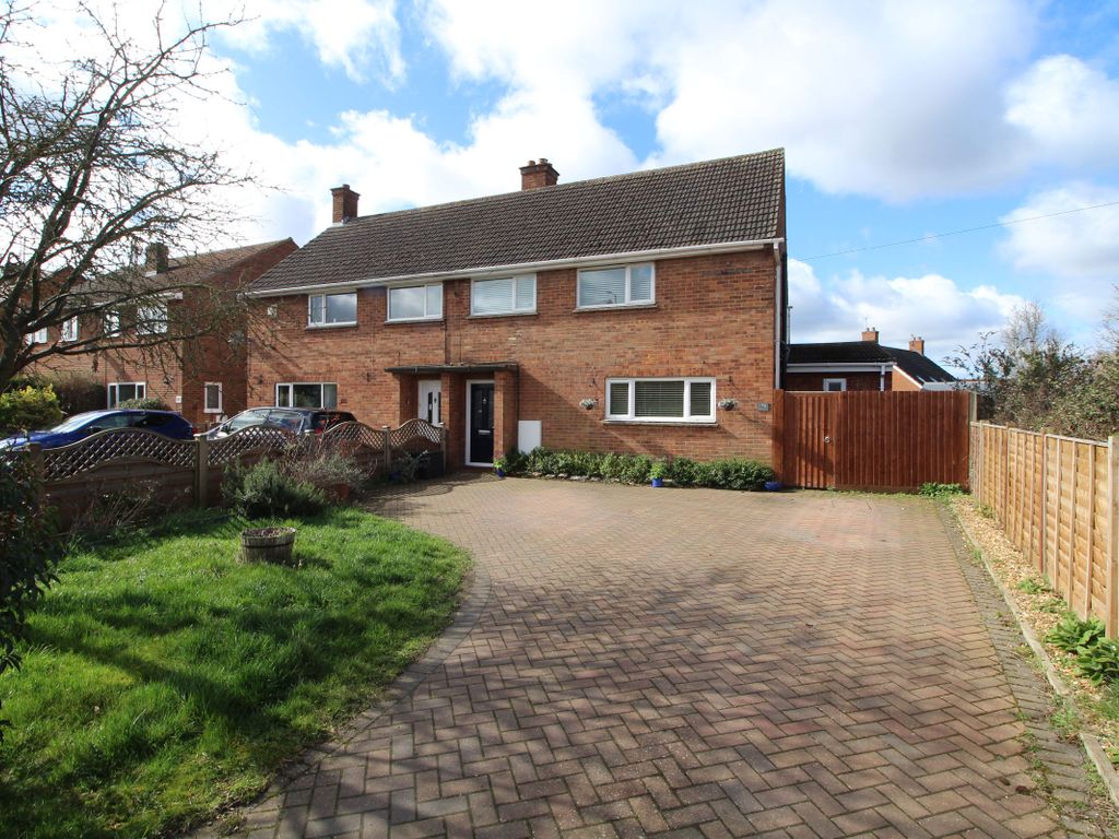 3 bed semi-detached house for sale in Tickford Street, Newport Pagnell MK16, £385,000