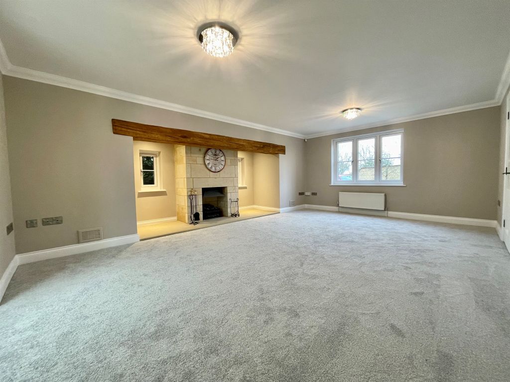 5 bed detached house for sale in Alston Court, Langtoft, Peterborough PE6, £700,000