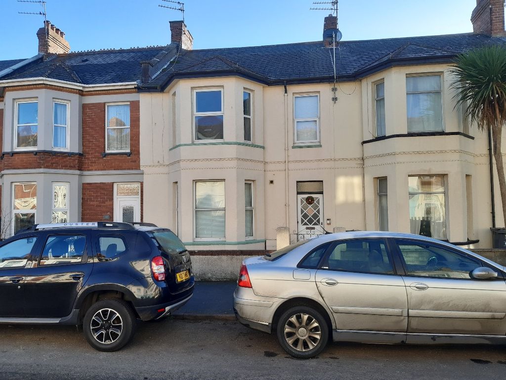 3 bed flat for sale in Victoria Road, Exmouth EX8, £239,950