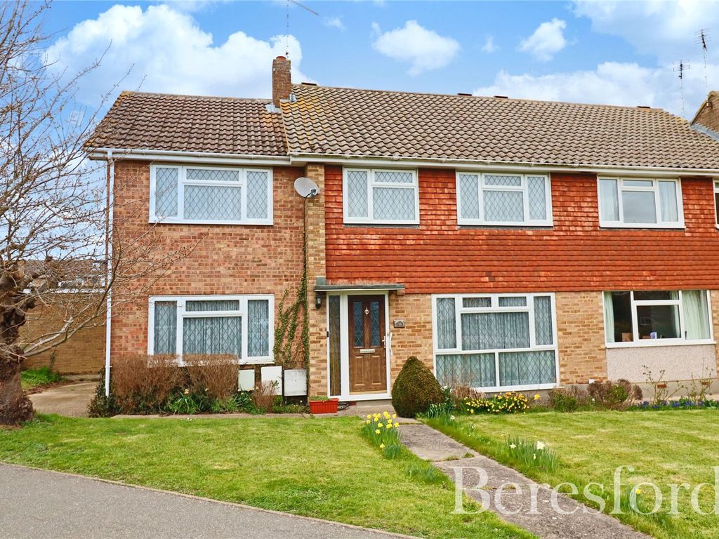 4 bed end terrace house for sale in Long Brandocks, Writtle CM1, £450,000