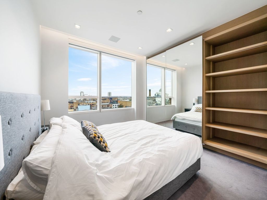 3 bed flat for sale in Tudor House, One Tower Bridge, Duchess Walk, London SE1, £2,900,000