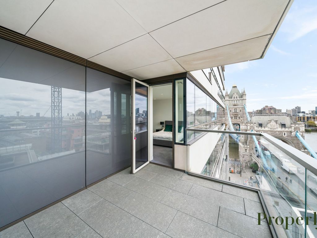 3 bed flat for sale in Tudor House, One Tower Bridge, Duchess Walk, London SE1, £2,900,000