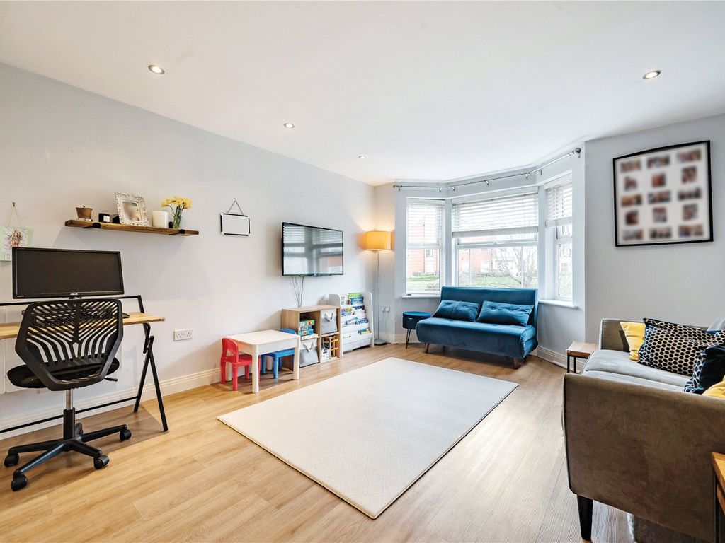 2 bed flat for sale in Ashville Way, Wokingham, Berkshire RG41, £260,000