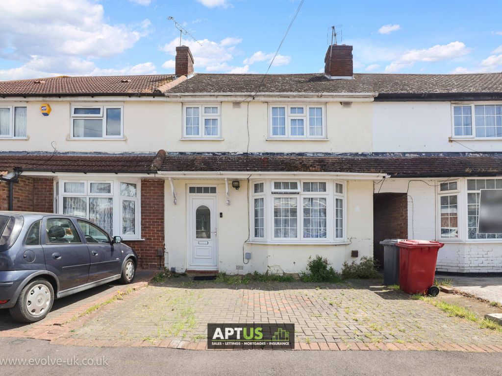 4 bed terraced house for sale in Aylesbury Crescent, Slough SL1, £449,950