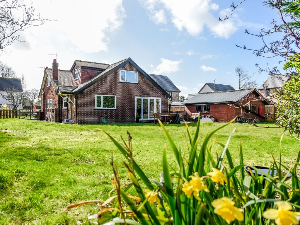 4 bed detached house for sale in School Lane, Ormskirk L39, £535,000