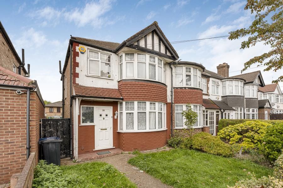 3 bed property for sale in Ribchester Avenue, Perivale, Greenford UB6, £550,000