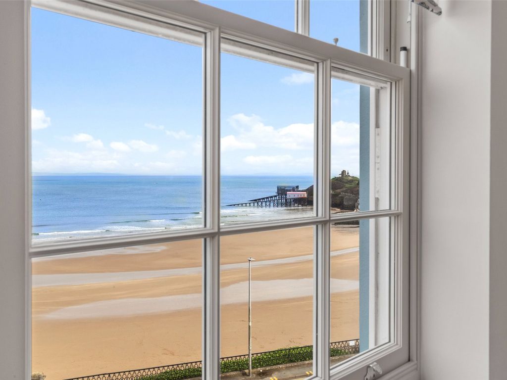 2 bed flat for sale in Flat 9, Croft House, The Croft, Tenby, Pembrokeshire SA70, £575,000