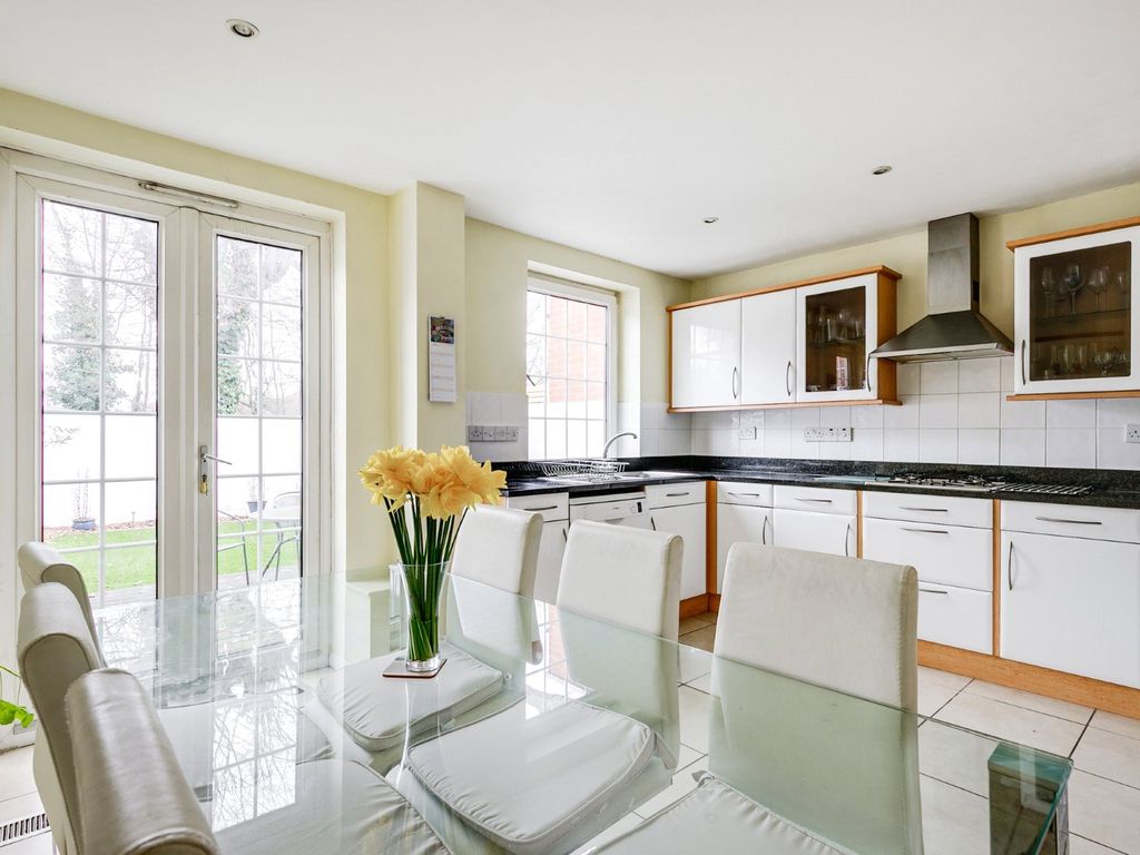 4 bed detached house for sale in Sussex Gardens, Highgate, London N6, £1,000,000