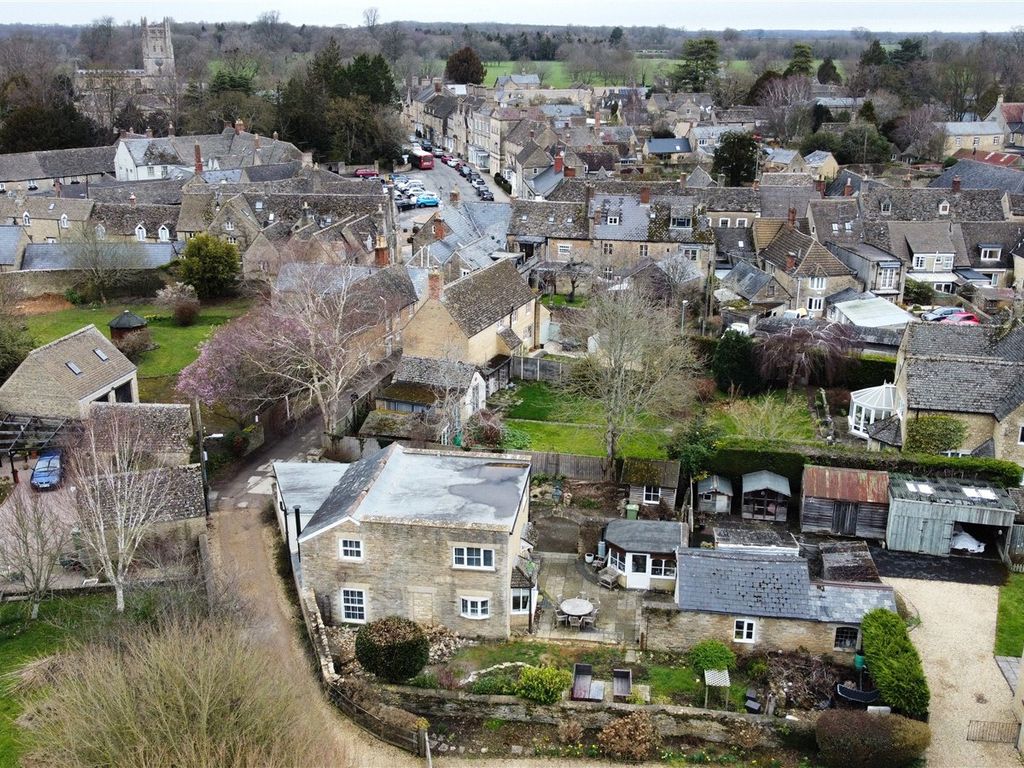 3 bed detached house for sale in Gas Lane, Fairford, Gloucestershire GL7, £695,000