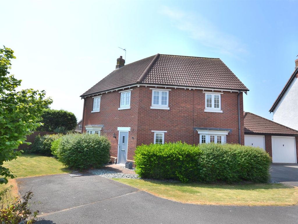 4 bed detached house for sale in Roman Close, Barrow Upon Soar, Loughborough LE12, £410,000