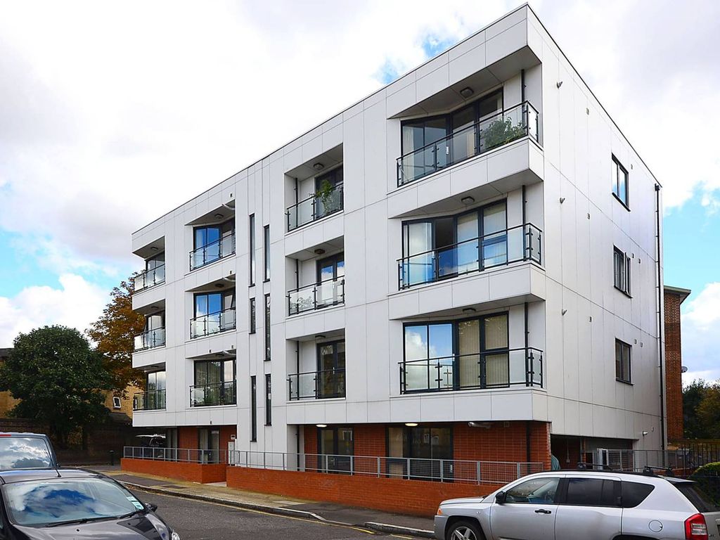 2 bed flat for sale in Rowcross Street, Bermondsey, London SE1, £450,000