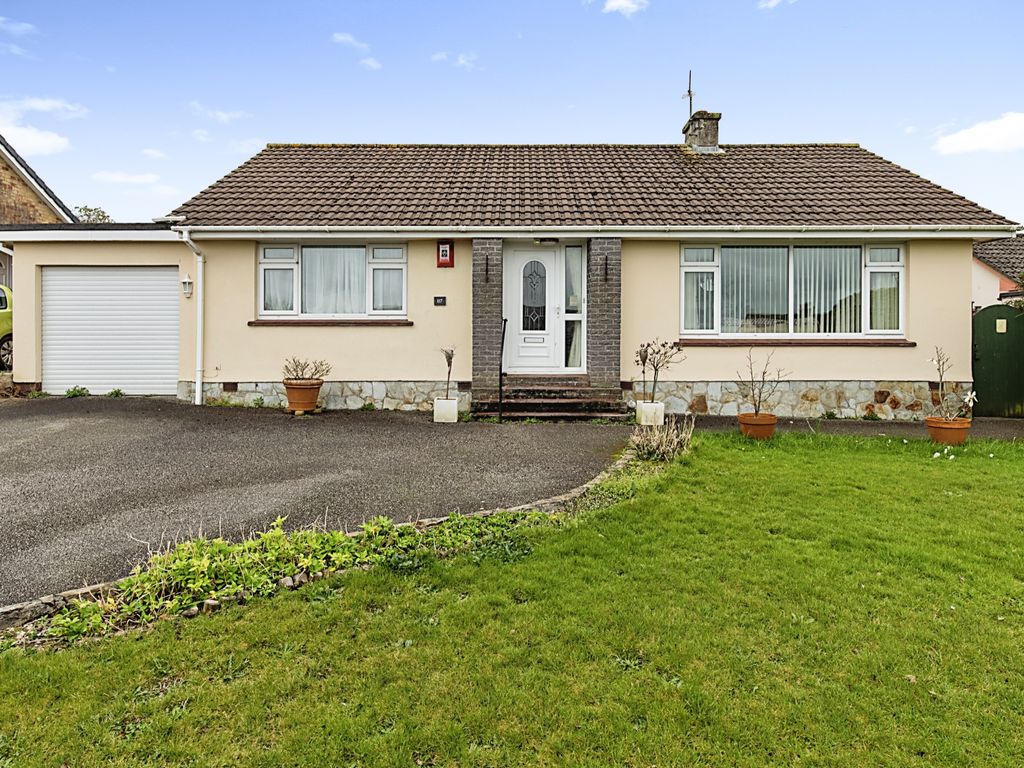3 bed bungalow for sale in St. Marys Road, Bodmin, Cornwall PL31, £325,000