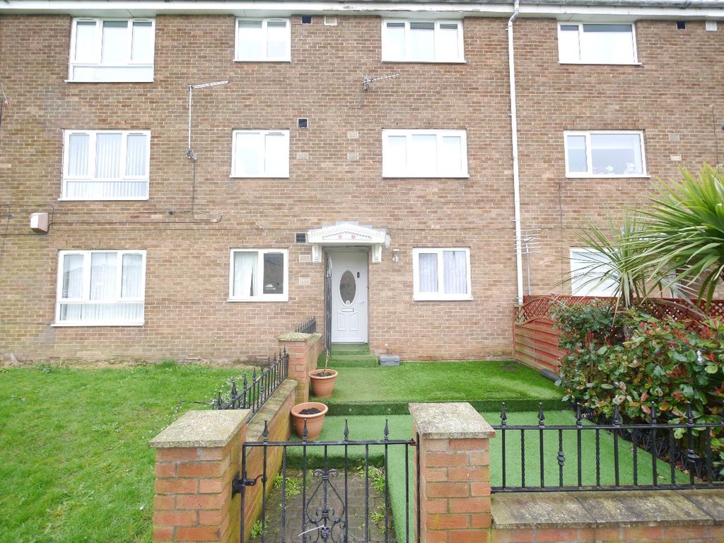 3 bed terraced house to rent in Bexley Gardens, Wallsend NE28, £775 pcm