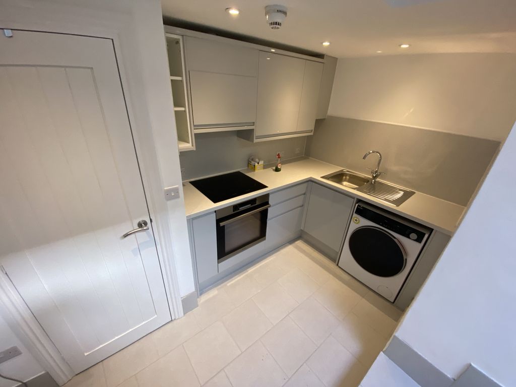 1 bed flat to rent in West Street, Ground Floor Flat, St Phillips, Bristol BS2, £995 pcm