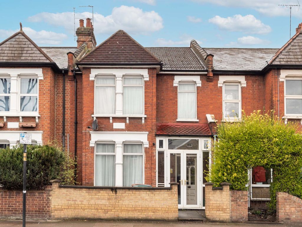 3 bed terraced house for sale in Boreham Road, London N22, £649,995