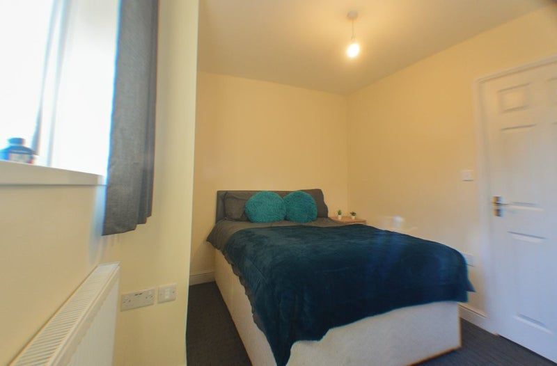 Room to rent in Portland Street, Derby DE23, £490 pcm