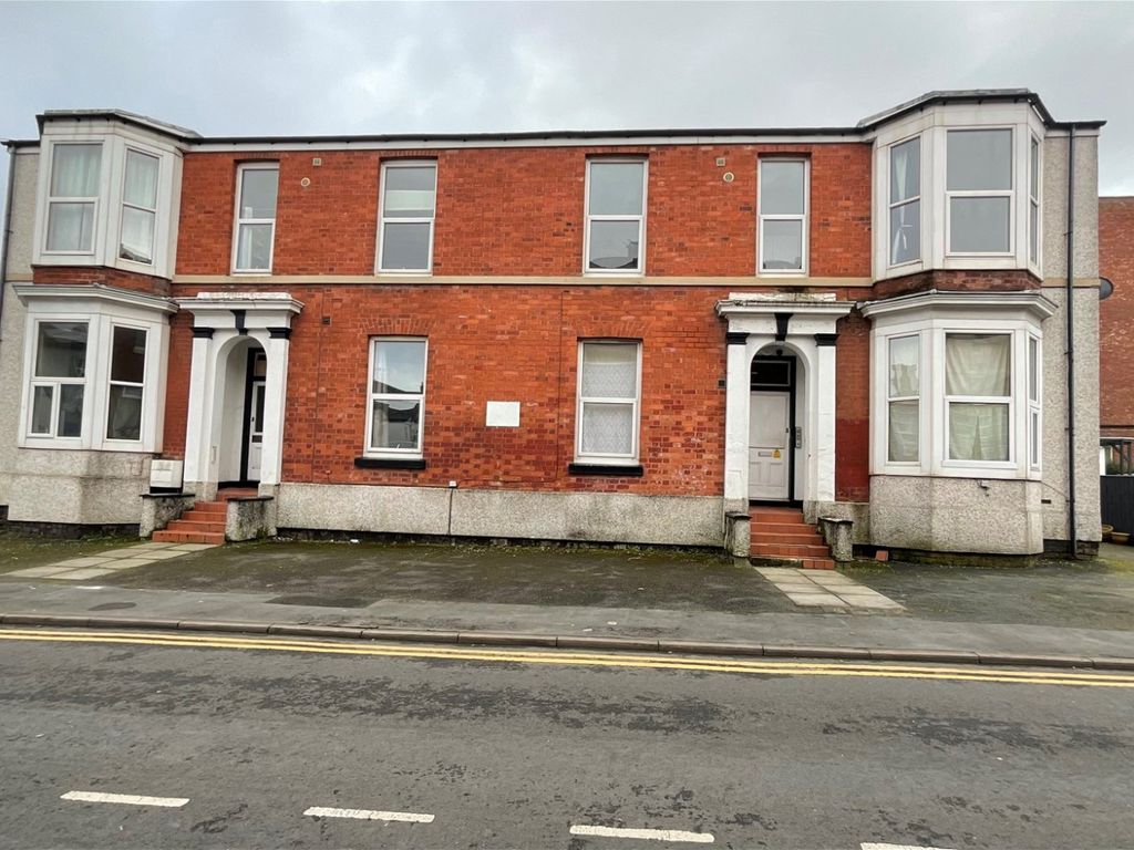 12 bed block of flats for sale in Booth Street, Southport PR9, £650,000