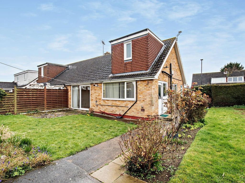 3 bed semi-detached bungalow for sale in Beech Avenue, Bishopthorpe, York YO23, £350,000