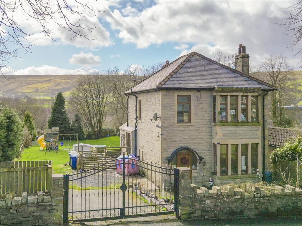 3 bed detached house for sale in Booth Road, Waterfoot, Rossendale BB4, £475,000