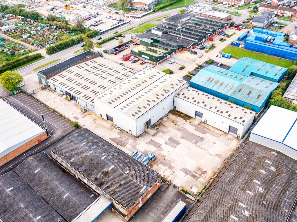 Industrial to let in Greenbridge Centre, Greenbridge Road, Swindon SN3, £275,000 pa