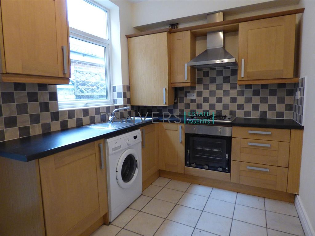 4 bed terraced house to rent in Browning Street, Leicester LE3, £1,300 pcm