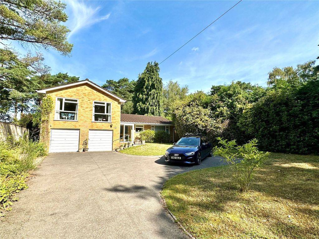 3 bed detached house for sale in Ashley Drive South, Ashley Heath, Ringwood BH24, £822,500